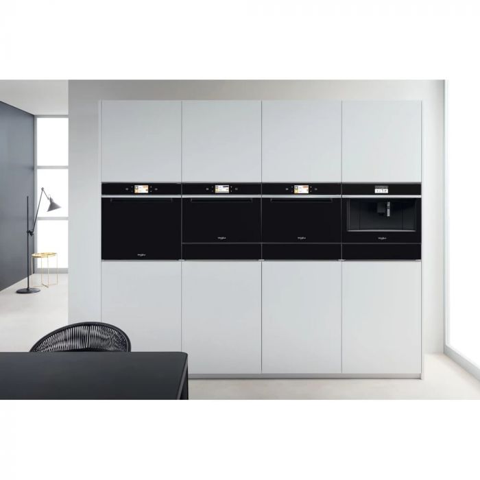 Кавомашина Whirlpool вбудована, 2.5л, зерно+мелена, автомат.капуч, дисплей, авторецептів -13, чорний