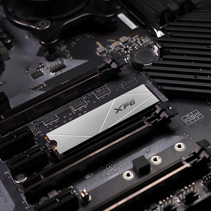 Накопичувач SSD ADATA M.2 1TB PCIe 4.0 XPG GAMMIXS60