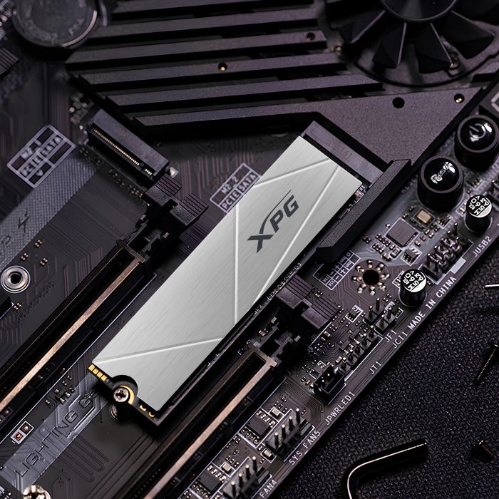 Накопичувач SSD ADATA M.2 2TB PCIe 4.0 XPG GAMMIXS60