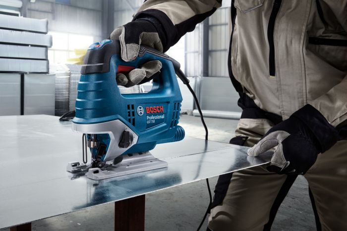 Лобзик Bosch Professional GST 750, 520Вт, SDS, 800-3200 об/хв, хід 20 мм, 23кг,  в кейсі