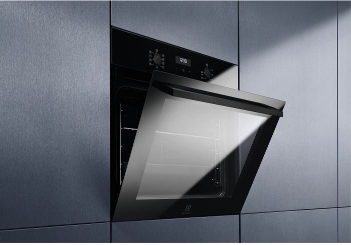 Духова шафа Electrolux електрична, 65л, А, пара, дисплей, конвекція, телескопічні напрямні, чорний