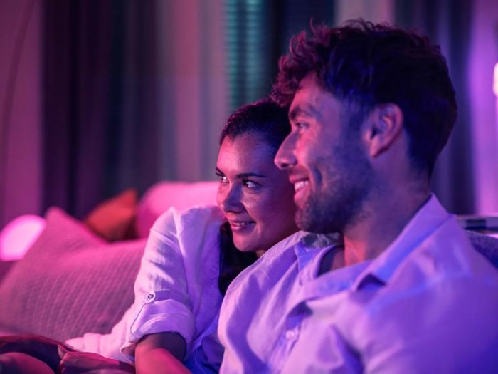 Стрічка світлодіодна розумна Philips Hue Play для ТВ 65", 0.5W(20Вт), 2000K-6500K, RGB, Gradient, ZigBee, димування, блок живлення, 254см