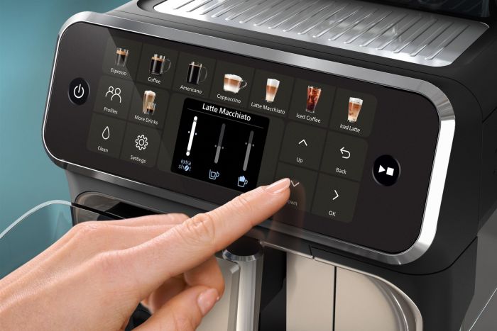 Кавомашина Philips Series 5500, 1.9л, зерно+мелена, автомат.капуч, дисплей, авторецептів -12, чорно-срібний