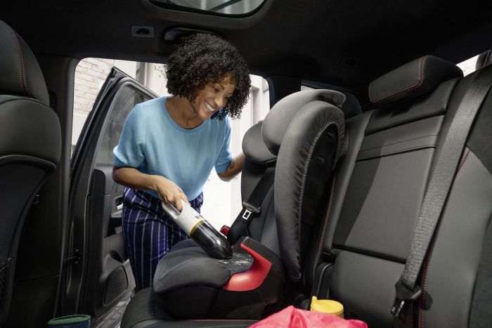 Пилосос Karcher автомобільний CVH 3 Plus, 70Вт, конт пил -0.16л, автон. робота до до 20хв, білий
