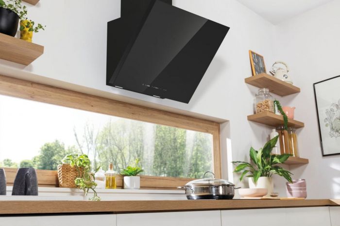 Витяжка Gorenje похила, 60см, 570м3ч, чорний