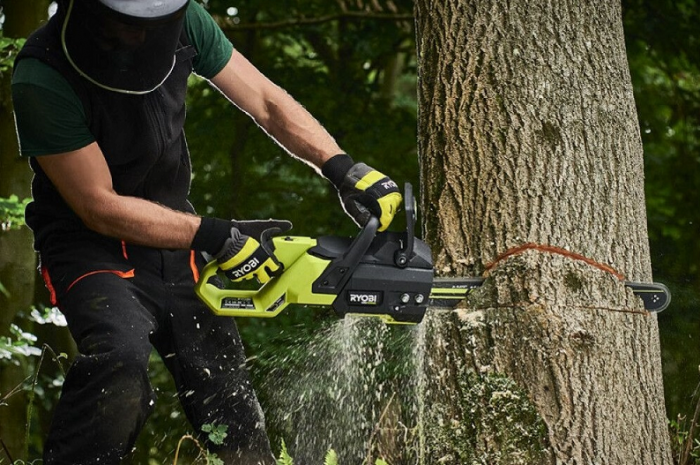 Пила ланцюгова акумуляторна Ryobi RY36CSX50A-0 36В MAX POWER шина 50см Oregon безщіткова 18.5м/с 5.3кг без АКБ та ЗП