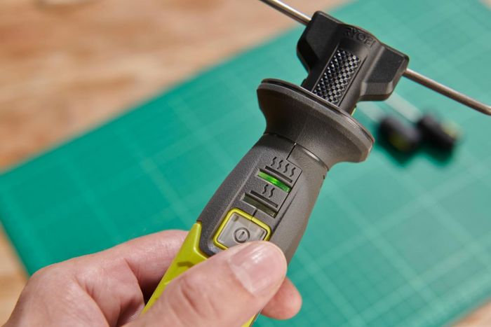 Термоніж Ryobi RHC4-120G акумуляторний 4В USB Lithium 450 градусів 5 змінних насадок АКБ 1х2Аг