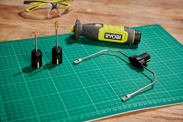 Термоніж Ryobi RHC4-120G акумуляторний 4В USB Lithium 450 градусів 5 змінних насадок АКБ 1х2Аг
