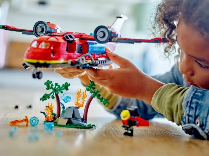 Конструктор LEGO City Пожежний рятувальний літак