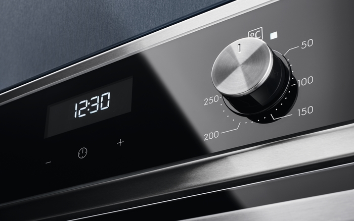 Духова шафа Electrolux електрична, 65л, А, пара, дисплей, конвекція, телескопічні напрямні, чорний