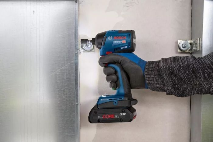 Гвинтоверт ударний акумуляторний Bosch GDR 18V-220 C 18В 2х5А·год  0-3400об·хв 220Нм 1кг Bluetooth
