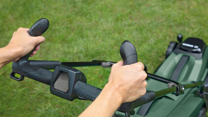 Газонокосарка акумуляторна Bosch CityMower 18V-32-300 18В акб 1х4А·год 34см 31л 30-60мм 9.4кг