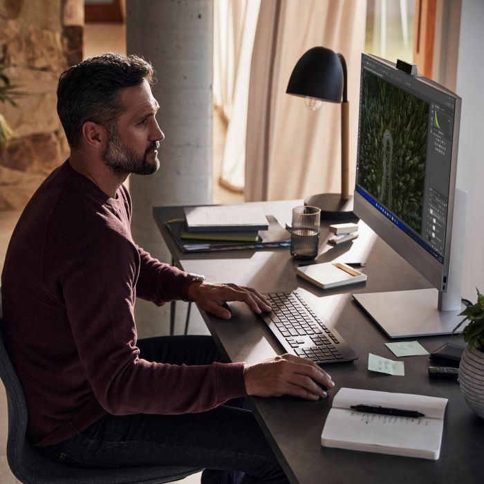 Комп'ютер персональний моноблок HP EliteOne 870-G9 27" QHD IPS AG, Intel i7-13700, 16GB, F1TB, UMA, WiFi, кл+м, 3р, Win11P