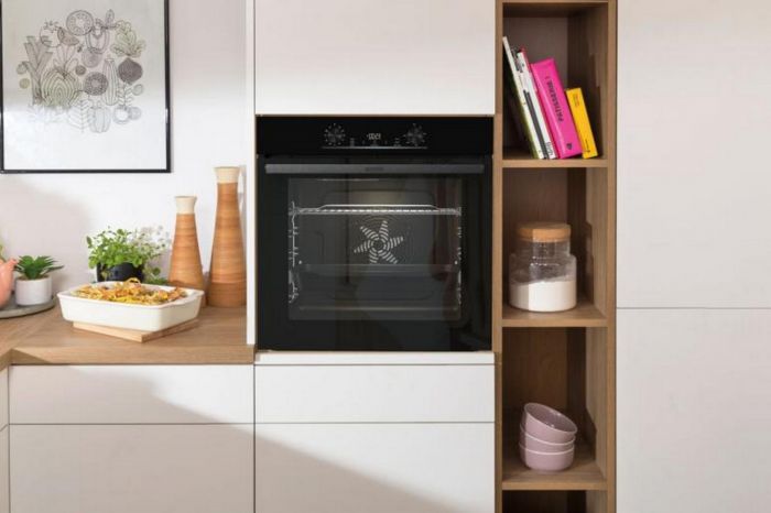 Духова шафа Gorenje електрична, 77л, A+, IconLed, чорний