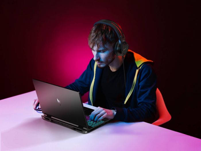 Ноутбук Acer Nitro 16 AN16-42 16" WUXGA IPS, AMD R7-8845HS, 16GB, F512GB, NVD4060-8, Lin, чорний