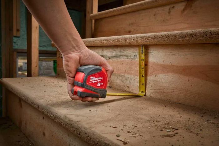 Рулетка Milwaukee Pro Compact, 8мх25мм, з фіксатором змотування, АБС-пластик