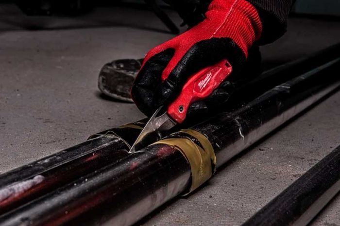 Ніж складаний Milwaukee Fastback, лезо 18мм, корпус комбінований