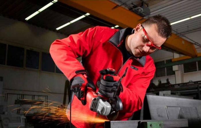 Шліфмашина кутова Milwaukee AGV 10-125 EK 125мм 1000Вт 11000об/хв 2.2кг