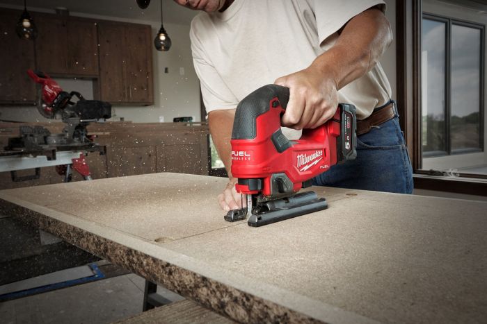 Лобзик акумуляторний Milwaukee M18 FJS-0X 18В 3500об/хв хід 25мм кейс 2.9кг без АКБ та ЗП