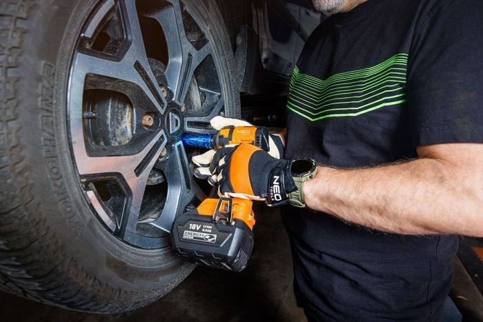 Гайковерт ударний Neo Tools Energy+ 18В безщітковий 2500об·хв 350Нм 1/2" 3 швидкості 1.1кг без АКБ та ЗП