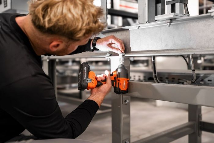 Гайковерт ударний Neo Tools Energy+ 18В безщітковий 2400об·хв 850Нм 1/2" 3 швидкості 1.8кг без АКБ та ЗП