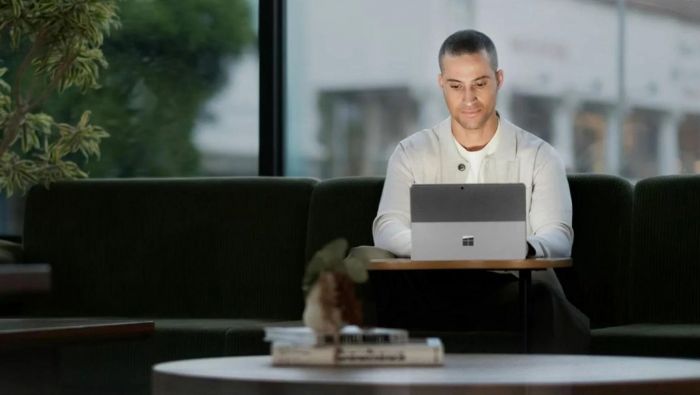 Планшет Microsoft Surface Pro 10 13” PS Touch, Intel U7-165H, 16GB, F1TB, UMA, W11P, платиновий