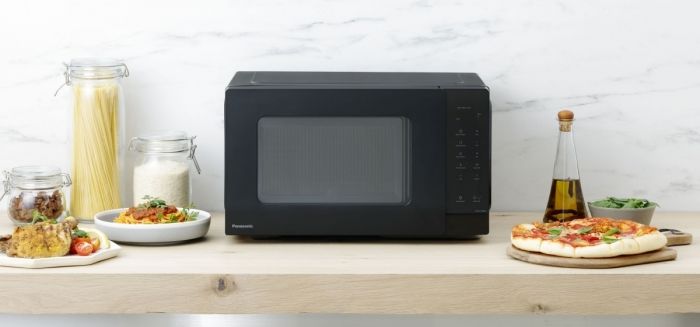 Мікрохвильова піч Panasonic, 25л, 900Вт, дисплей, відкр.кнопкою, чорний