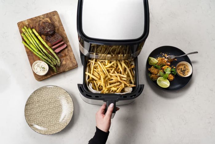 Мультипіч OBH Nordica EasyFry&Grill, 1550Вт, чаша-4.2л, сенсорне керув., від 40°C до 200°C, пластик, чорно-сірий