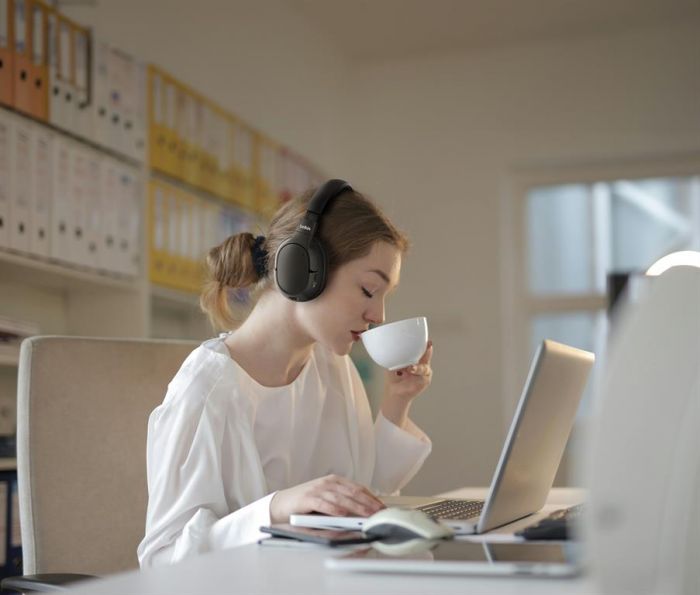 Навушники Over-Ear Belkin Soundform Surround Wireless, чорний