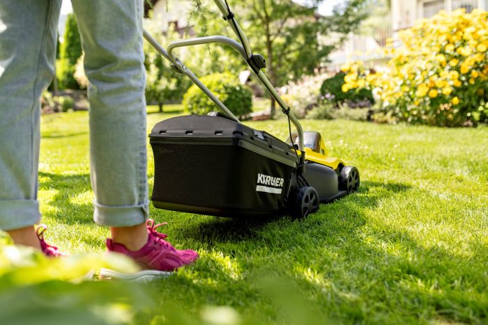 Газонокосарка акумуляторна Karcher LMO 2-18 Battery 18В 32см 25-60мм (без АКБ та ЗП)