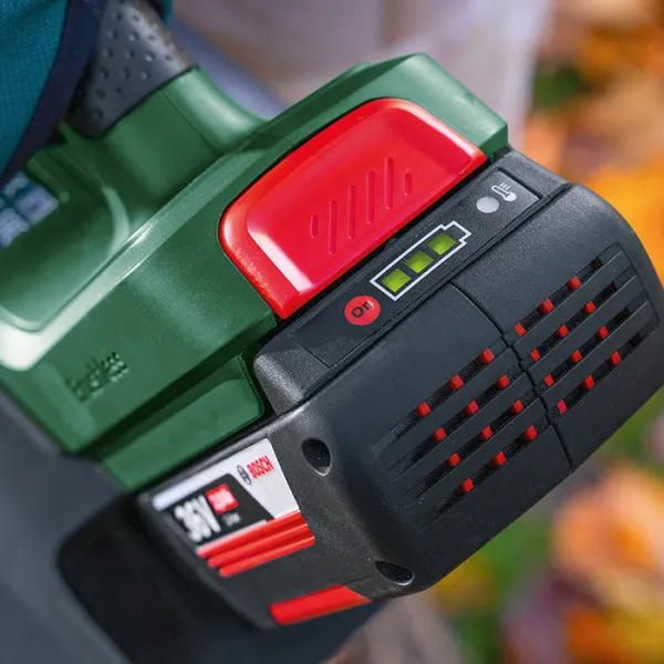 Повітродув садовий акумуляторний Bosch AdvancedLeafBlower 36В-750 АКБ 1х2А·год ЗП 200км/год 3.5кг