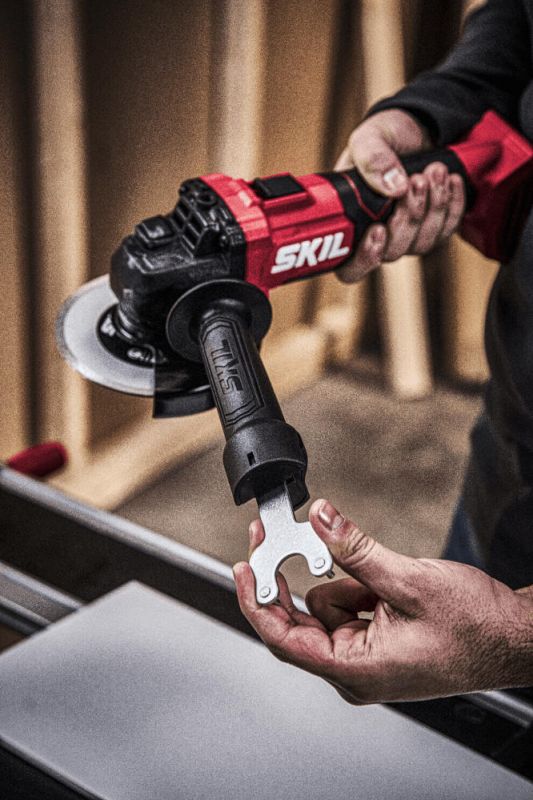 Шліфмашина кутова акумуляторна SKIL 3923 CA 125мм 20В безщіткова 10000об/хв плав. пуск 1.63кг без АКБ та ЗП