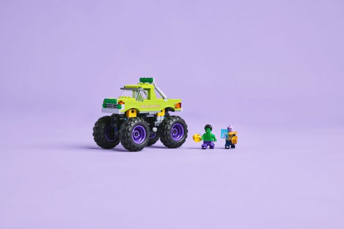 Конструктор LEGO Super Heroes Вантажівка Халка проти Таноса