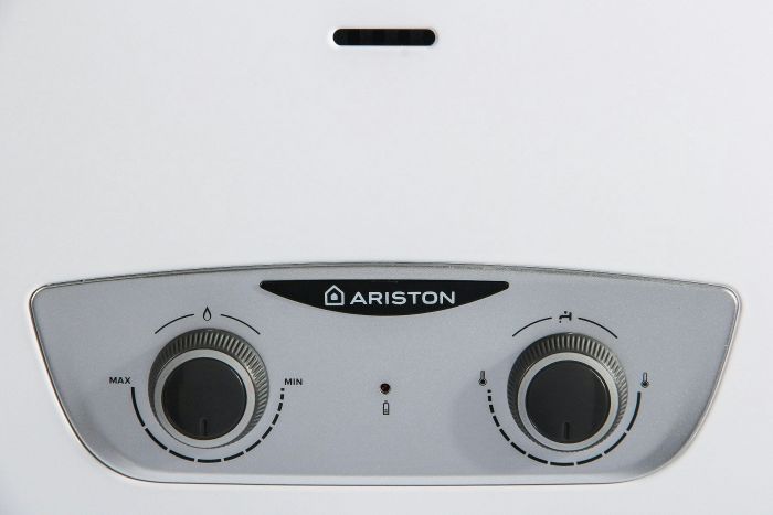 Газова колонка Ariston FAST R ONM 11 NG UA 11л/хв. 18,5кВт розпалювання від батарейок