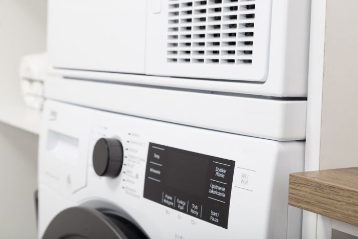Комплект монтажний Beko для з'єднання пральної машини з сушильною машиною, 40-56 см, антрацит