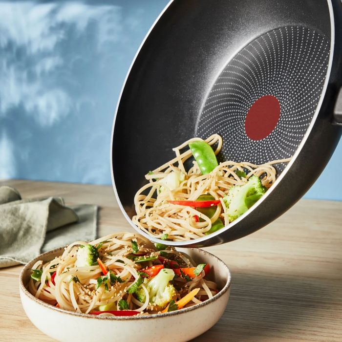 Сковорода ВОК Tefal So' Light, 28см, алюміній, бакеліт, чорний
