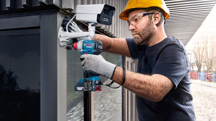 Гайковерт ударний Bosch GDX 18V-285 18В 2x4А·год до 3600об·хв 285Нм квадрат 1/2" ЗП кейс 1.1кг