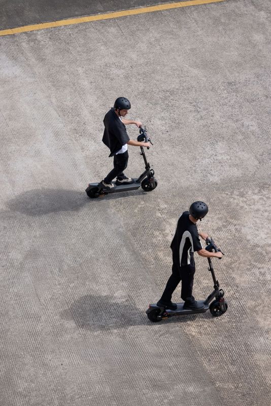 Електросамокат Segway-Ninebot MAX G3 E, сірий