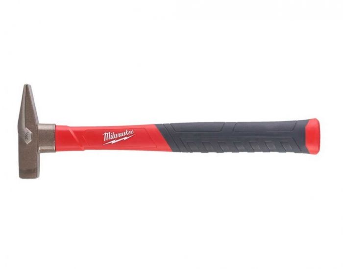 Молоток слюсарний Milwaukee 200г руків'я скловолокно