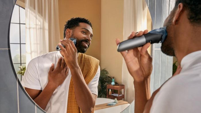 Тример Philips Series 7000, для бороди і вусів, акум., сталь, чорно-сріблястий