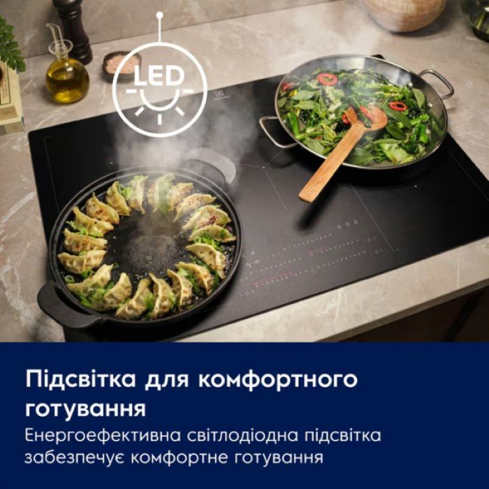 Витяжка Electrolux вбудована, 54см, 700м.куб/год., Hob2Hood, чорний