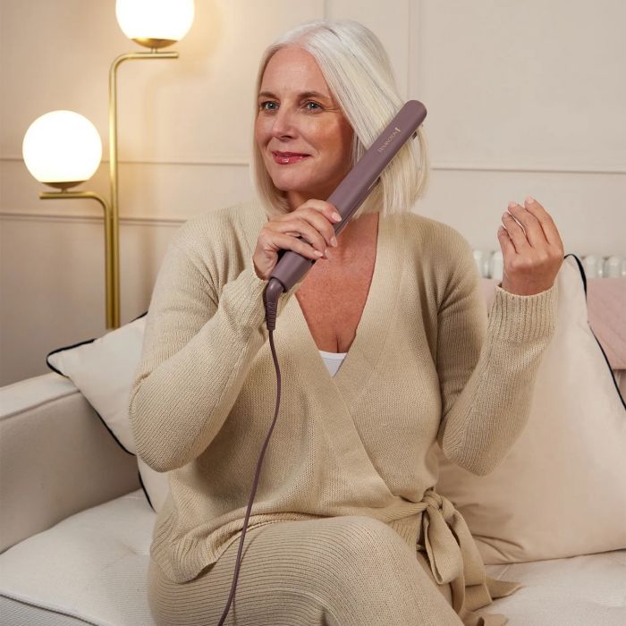 Випрямляч Remington AIRvive, 61Вт, темп.режимов-5, 150-230С, дісплей, кераміка, фіолетово-злотий