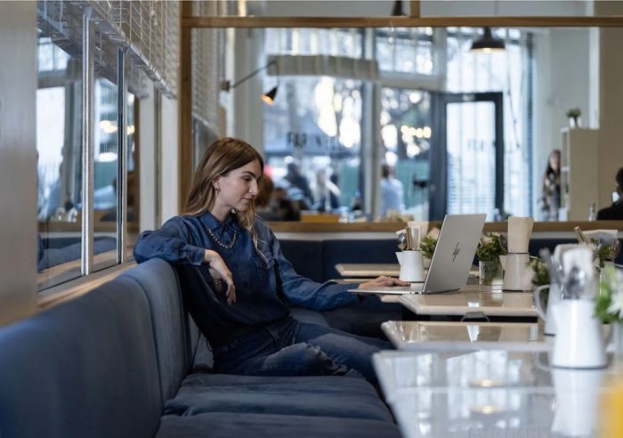 Ноутбук HP OmniBook X Flip x360 16-as0006ua 16" WUXGA IPS Touch, Intel U5-226V, 16GB, F1024GB, UMA, Win11, сріблястий