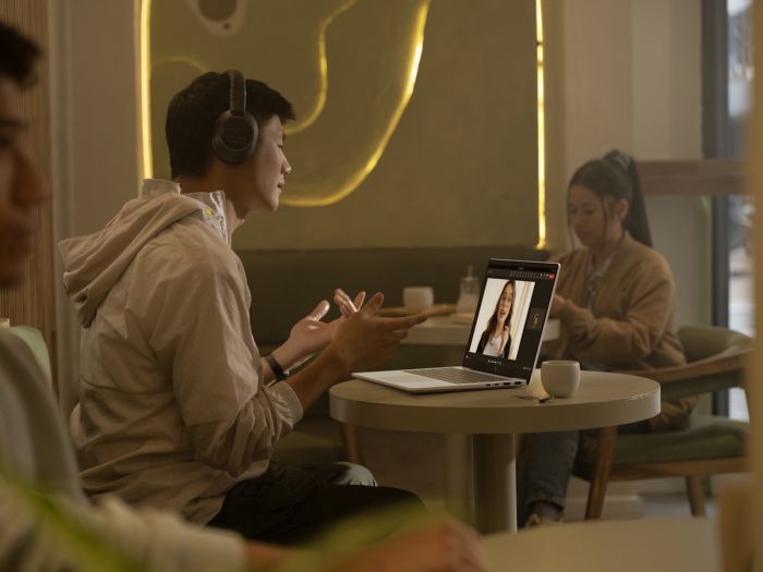 Ноутбук HP OmniBook 7 14-fs0000ua 14" WUXGA IPS AG, Intel 5-220H, 24GB, F1024GB, UMA, Win11P, сріблястий