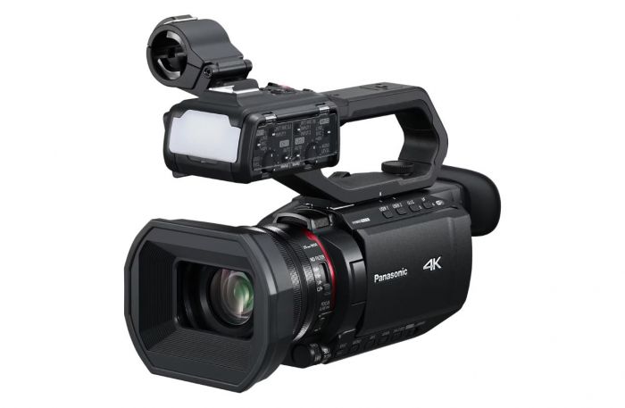 Цифр. відеокамера 4K Flash Panasonic AG-CX18