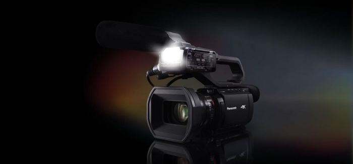 Цифр. відеокамера 4K Flash Panasonic AG-CX18