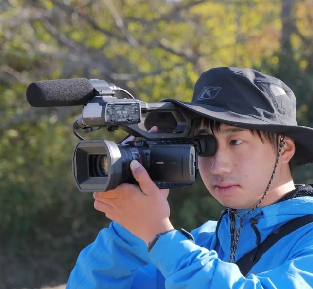 Цифр. відеокамера 4K Flash Panasonic AG-CX18