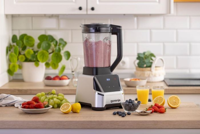 Блендер Gorenje стаціонарний 1500Вт, чаша-2000мл, дисплей, подрібнювач, чорний-нерж