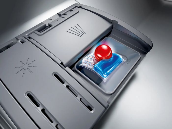 Посудомийна машина Bosch вбудована, 10компл., D, 45см, дисплей, 3й кошик, білий