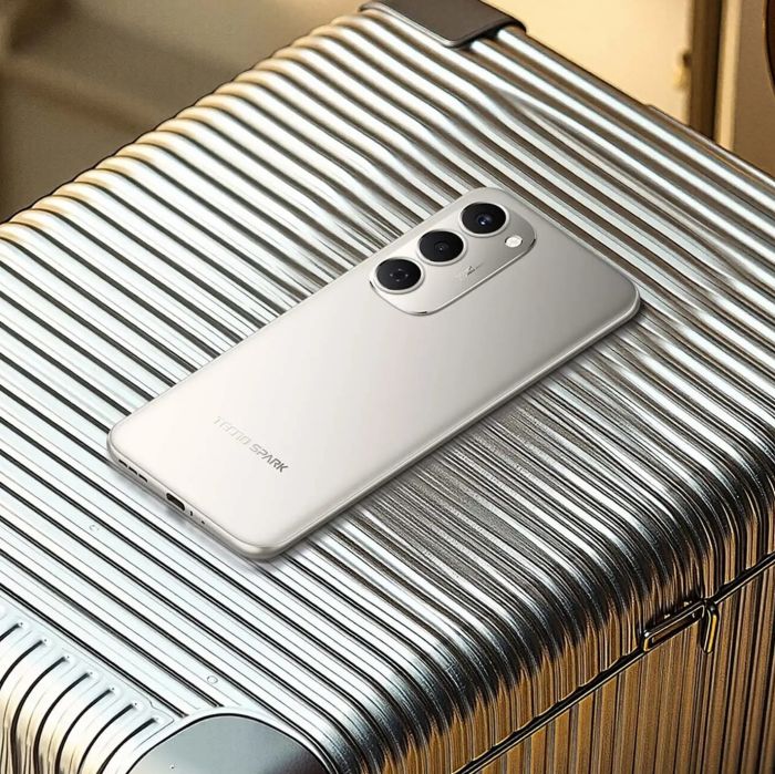 Смартфон TECNO Spark 40 PRO+ (KM7) 6.78" 8/256ГБ, 2SIM, 5200мА•год, Moon Titanium